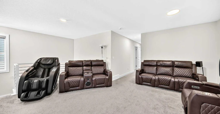 27 Belvedere Point SE, Calgary, AB, T2A 7Y9 - 33