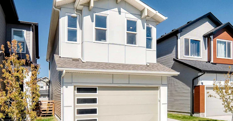 27 Belvedere Point SE, Calgary, AB, T2A 7Y9