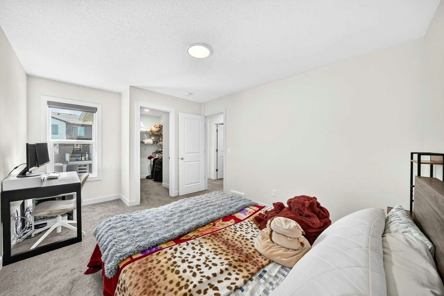 27 Belvedere Point SE, Calgary, AB, T2A 7Y9 - 27