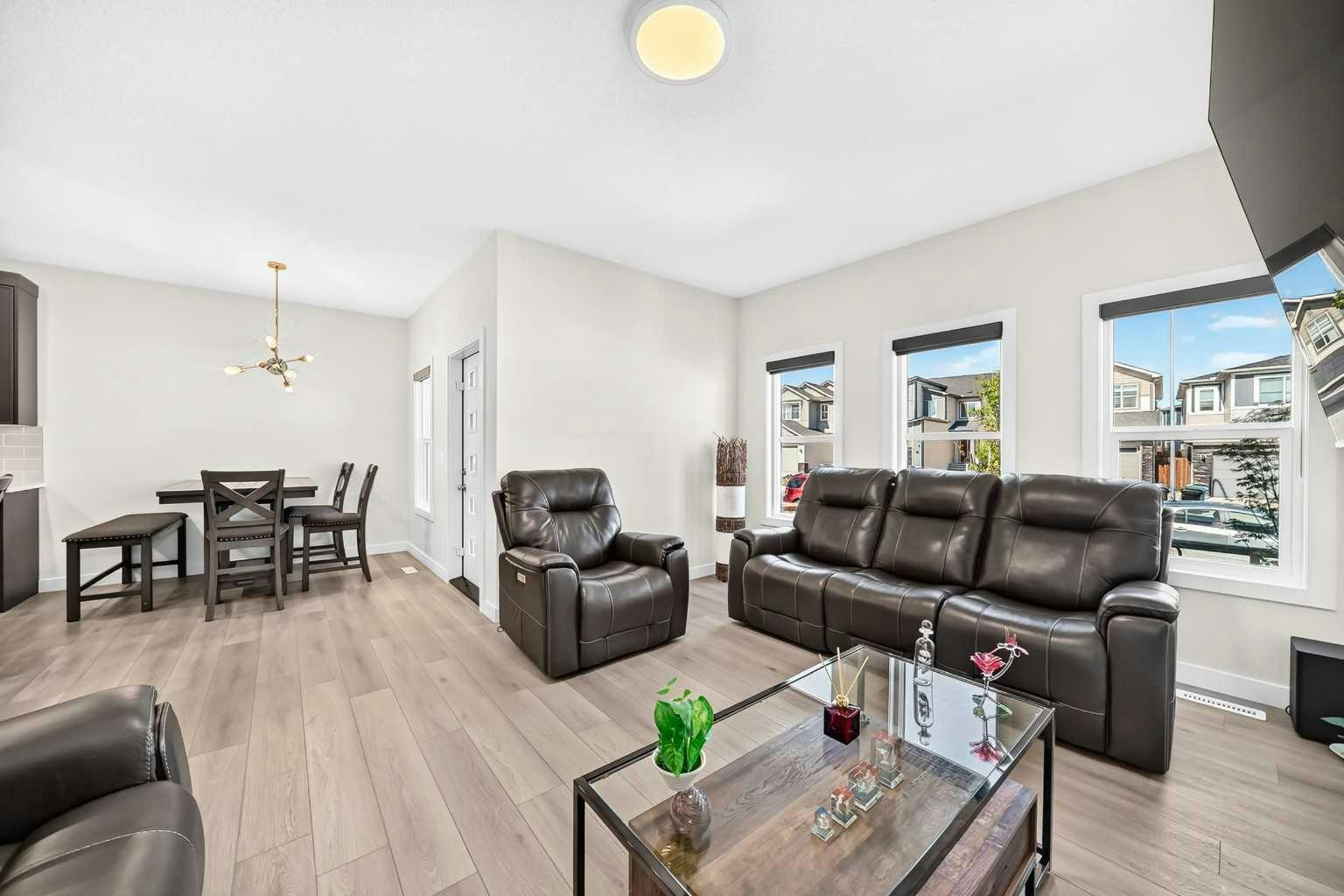 27 Belvedere Point SE, Calgary, AB, T2A 7Y9 - 6