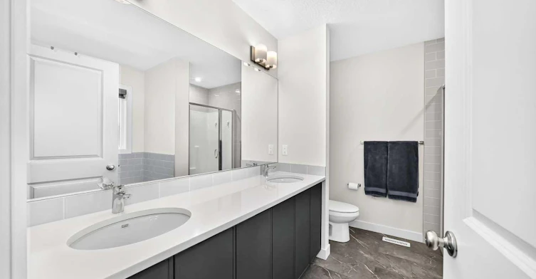 27 Belvedere Point SE, Calgary, AB, T2A 7Y9 - 22