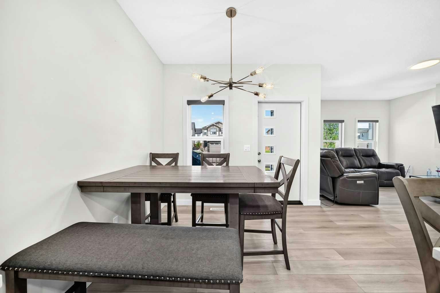 27 Belvedere Point SE, Calgary, AB, T2A 7Y9 - 14