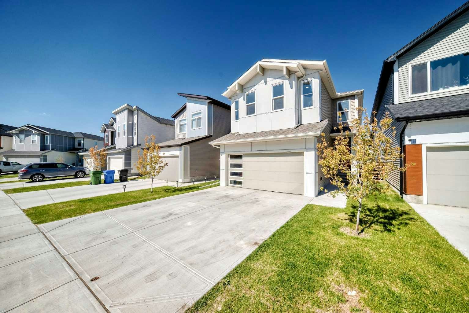 27 Belvedere Point SE, Calgary, AB, T2A 7Y9 - 2