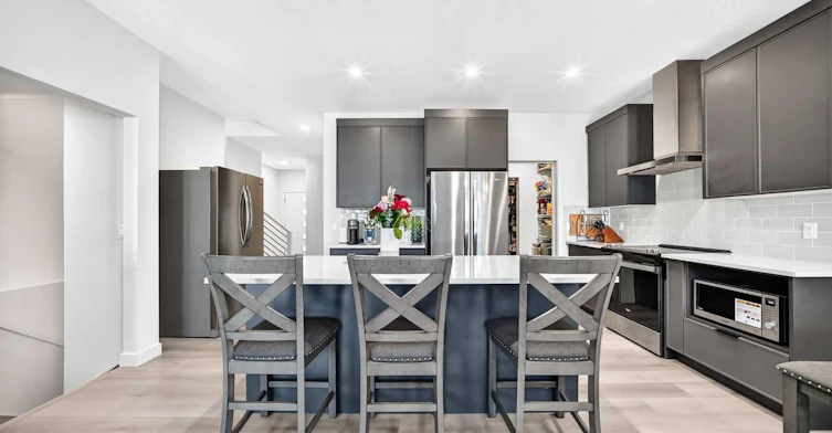27 Belvedere Point SE, Calgary, AB, T2A 7Y9 - 8