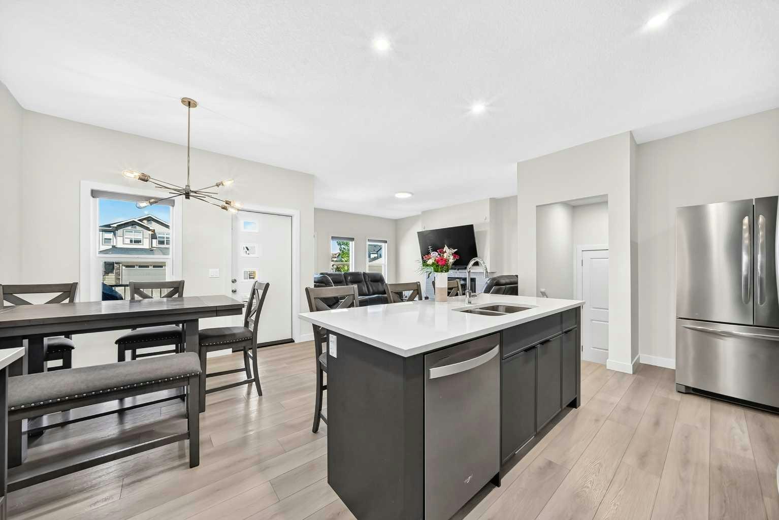 27 Belvedere Point SE, Calgary, AB, T2A 7Y9 - 9