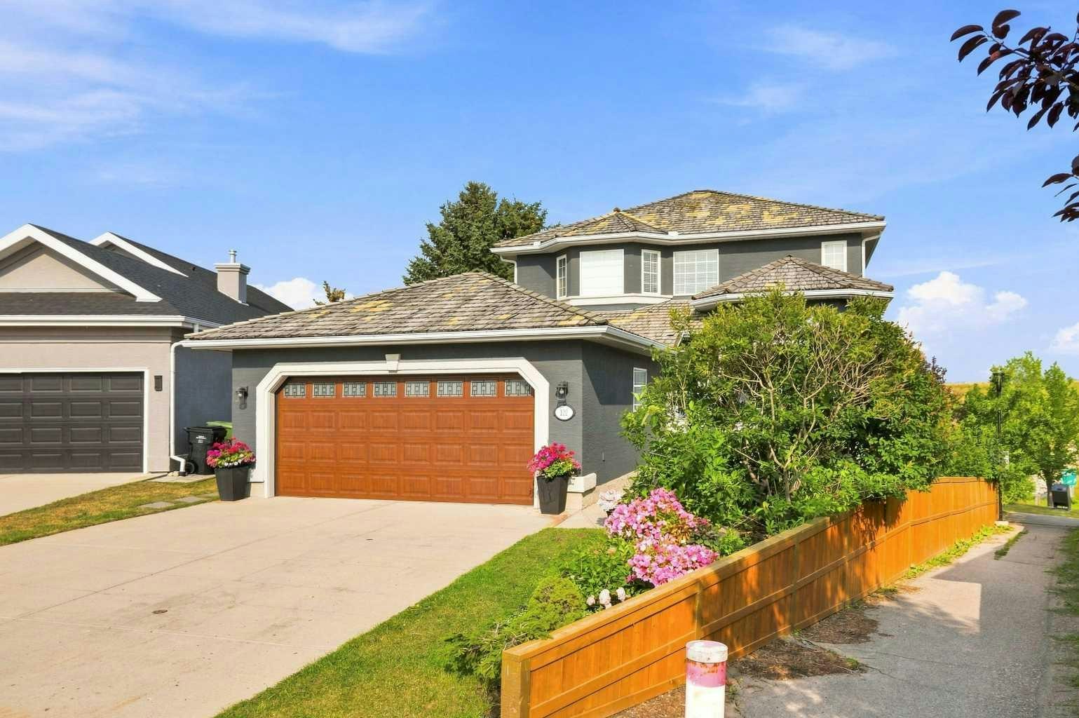 122 Sceptre Close NW, Calgary, AB, T3L 1Y2