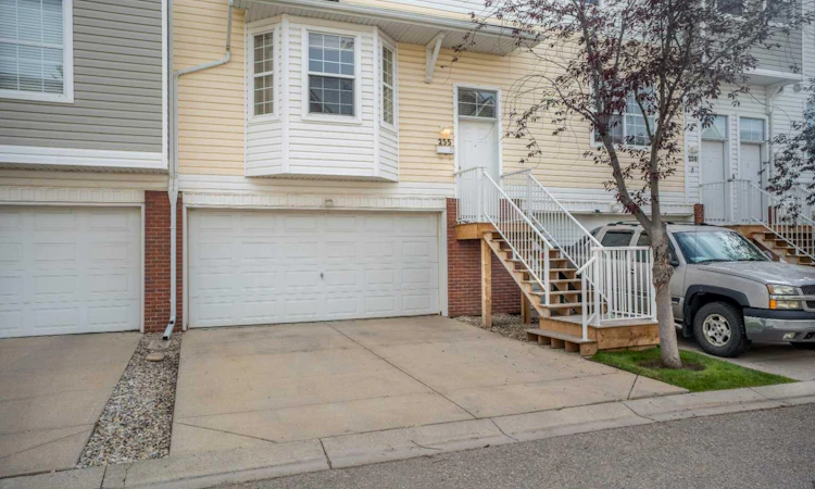 255 Prestwick Acres Lane SE