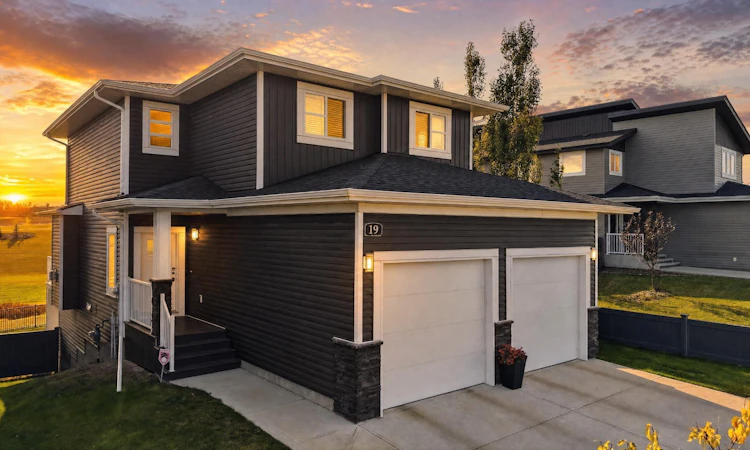 19 Vanveller Way