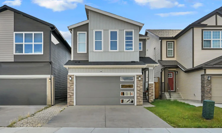 213 Walgrove Boulevard SE