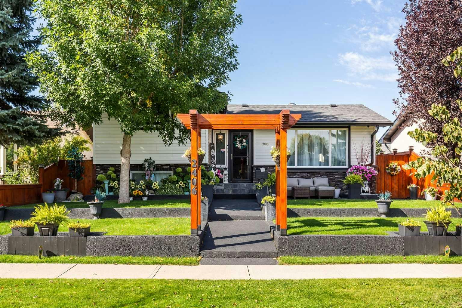 2406 18 Street N, Lethbridge, AB, T1H 4P9