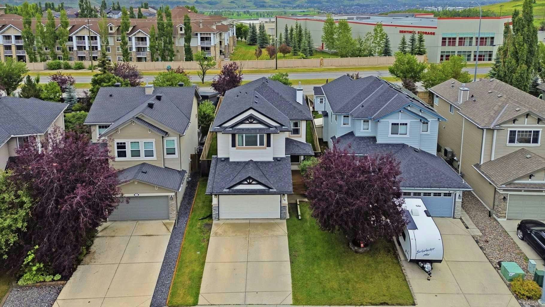 38 Chapman Close SE, Calgary, AB, T2X 3S8