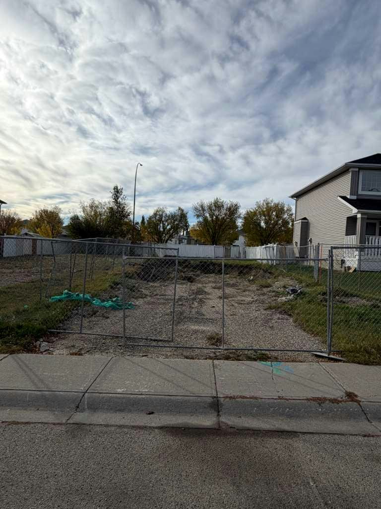 23 Citadel Peak Circle NW, Calgary, AB, T3G 4E8