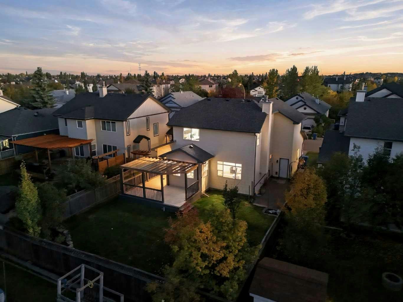 140 West Creek Pond, Chestermere, AB, T1X 1H4