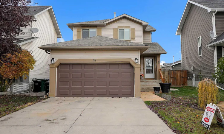 87 Springs Crescent SE