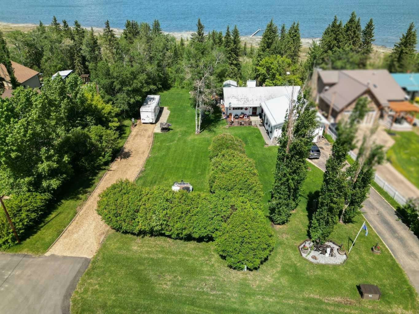 60-40421 Range Road 10, Lacombe, AB, T4L 1S6