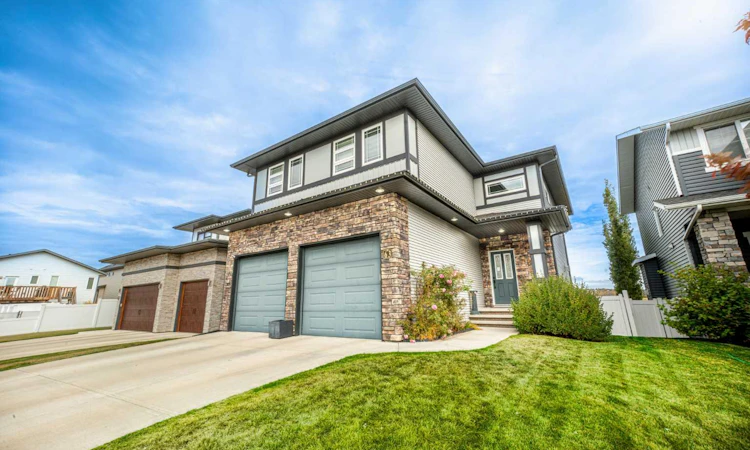 63 Truant Crescent