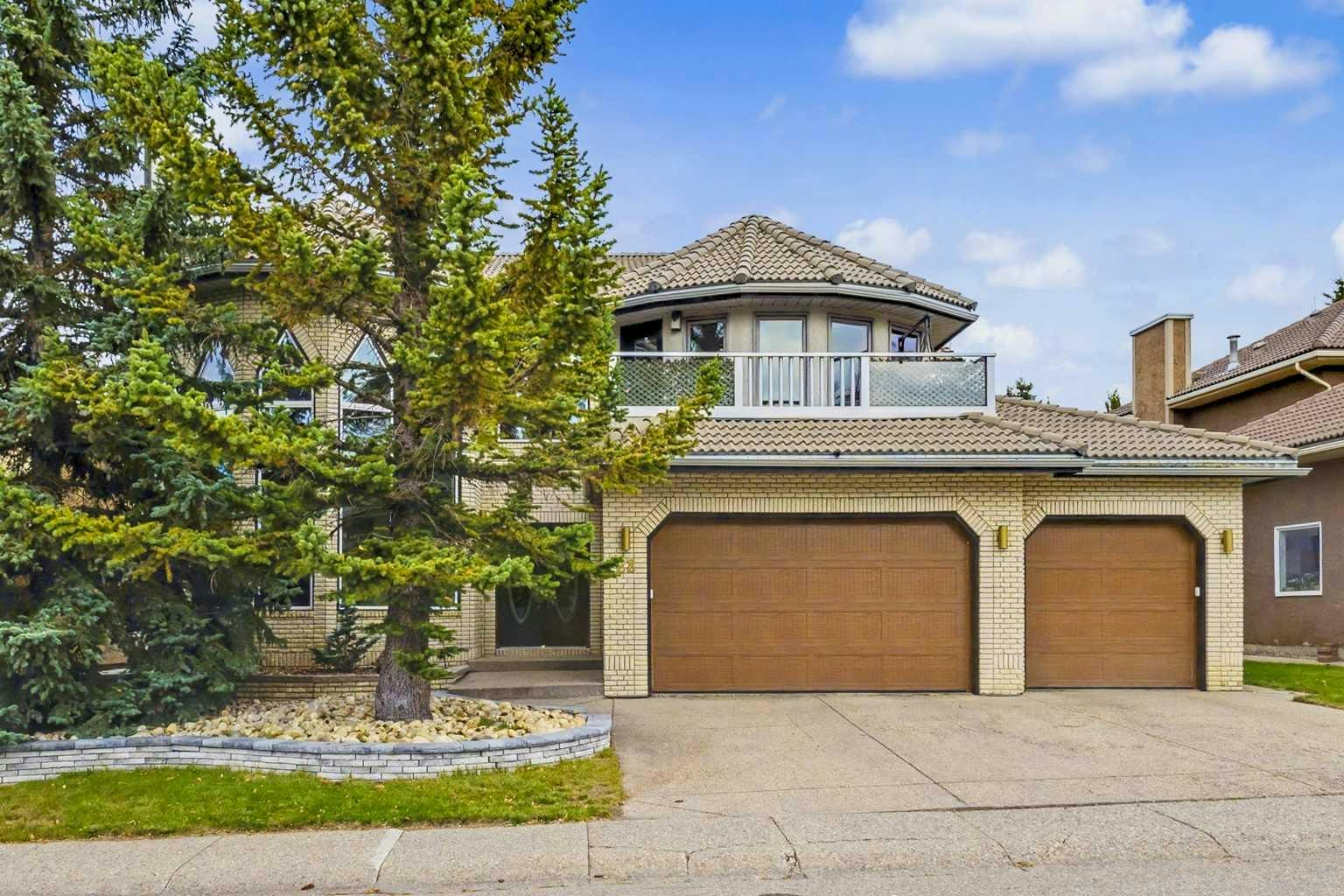 28 Edenstone Way NW, Calgary, AB, T3A 3Z4