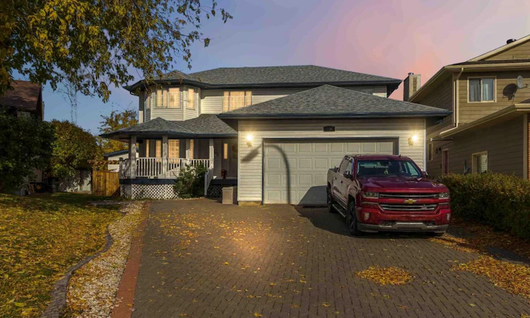 146 Maclaren Crescent