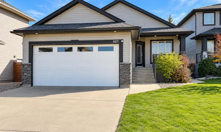 497 Edinburgh Road W