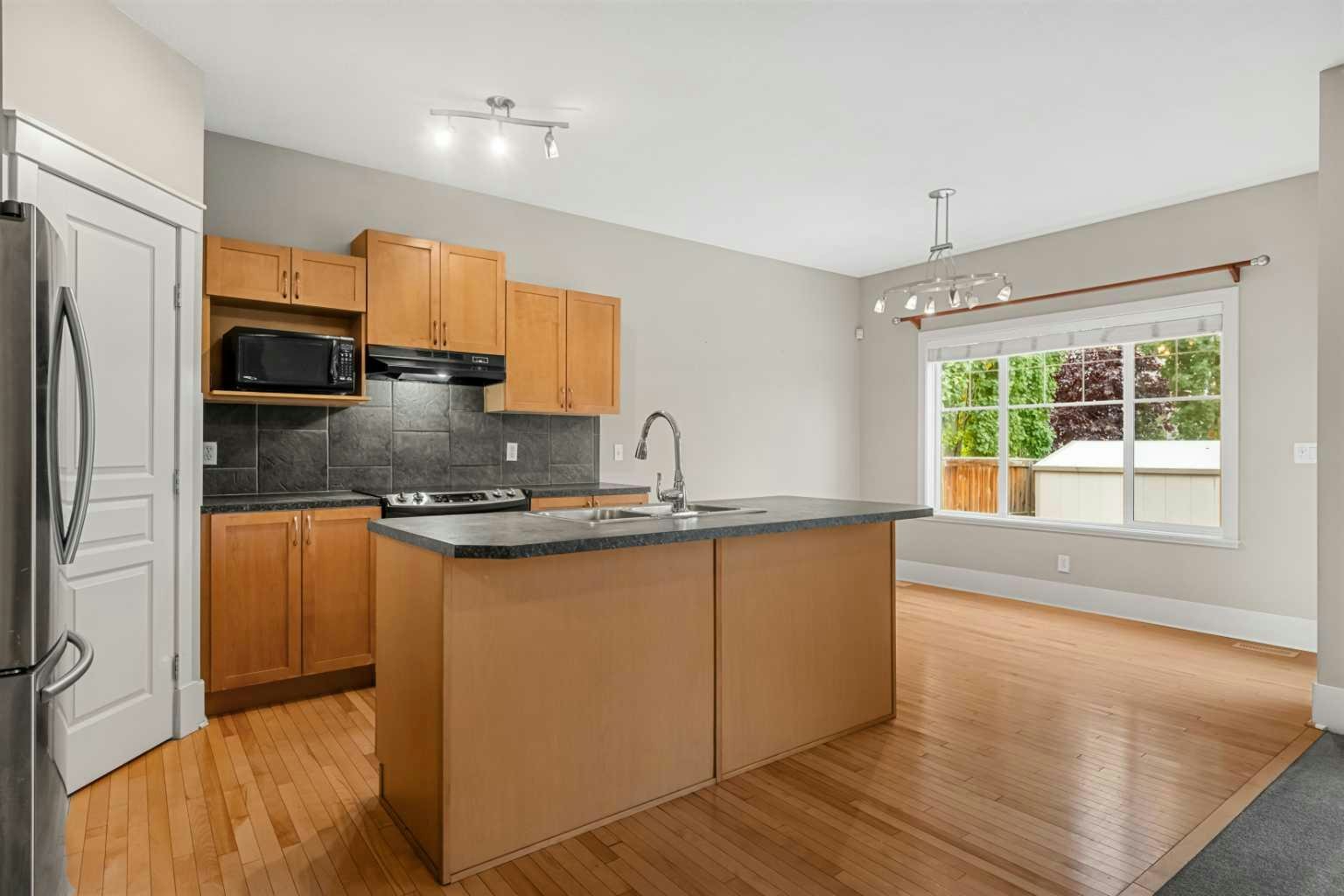 177 Cougartown Circle SW, Calgary, AB, T3H 0A3
