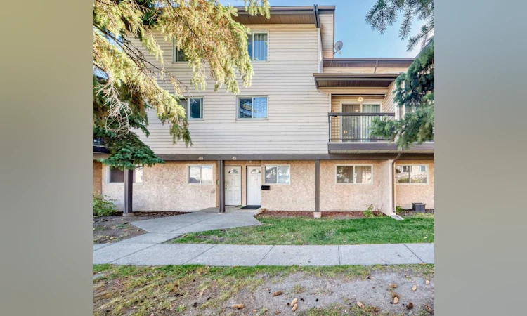 45-3745 Fonda Way SE
