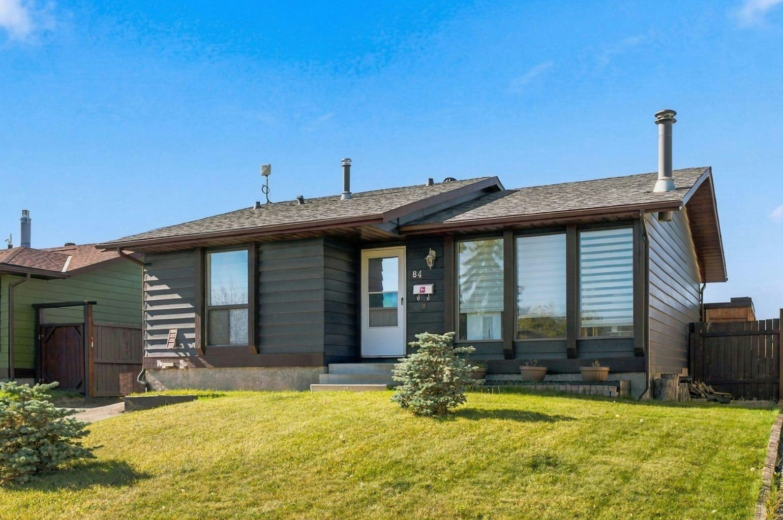 84 Glendale Way, Cochrane, AB, T4C 1H9