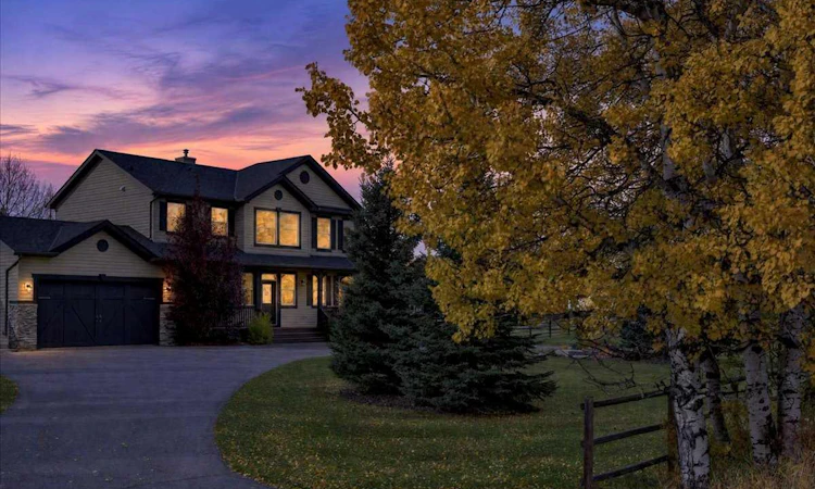 178045 Priddis Valley Road W
