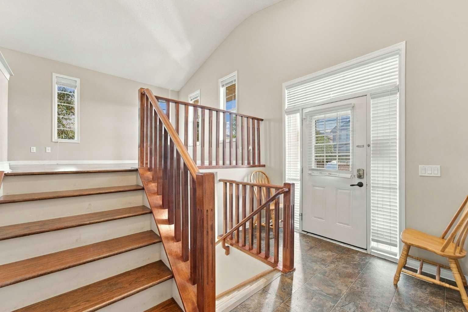 75 Evansdale Way NW, Calgary, AB, T3P 0C1