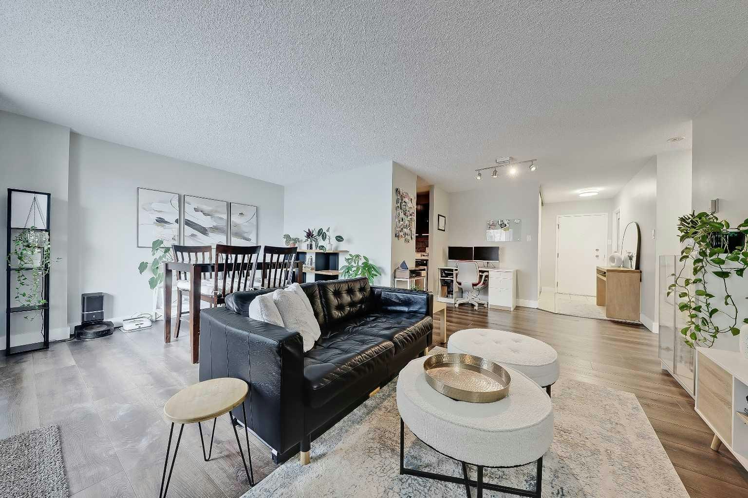 708-718 12 Avenue SW, Calgary, AB, T2R 0H7