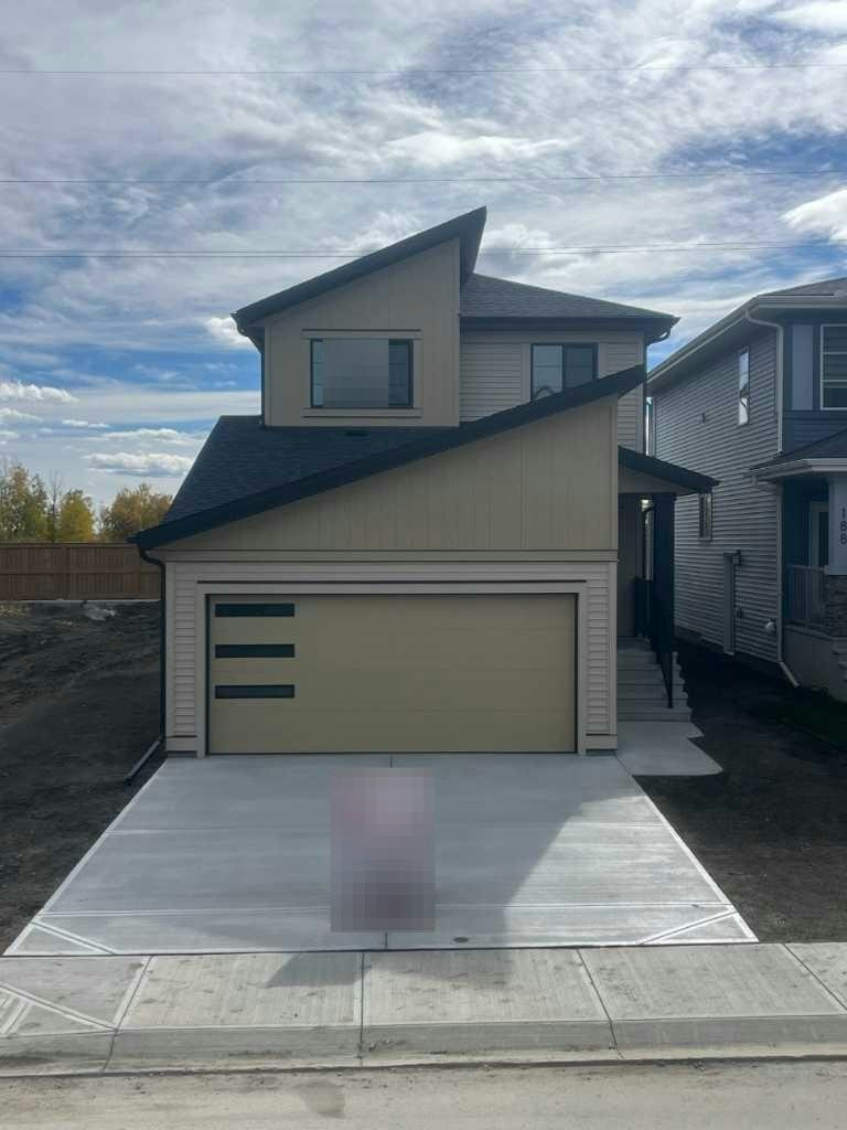 192 Southborough Common, Cochrane, AB, T4C 3J5