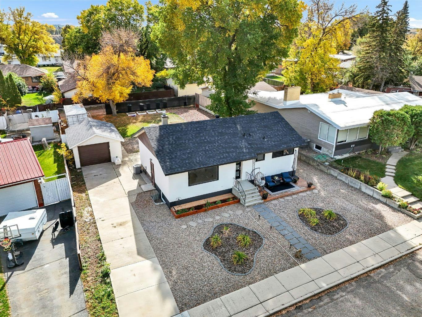 61 Huckvale Crescent SW, Medicine Hat, AB, T1A 5J7