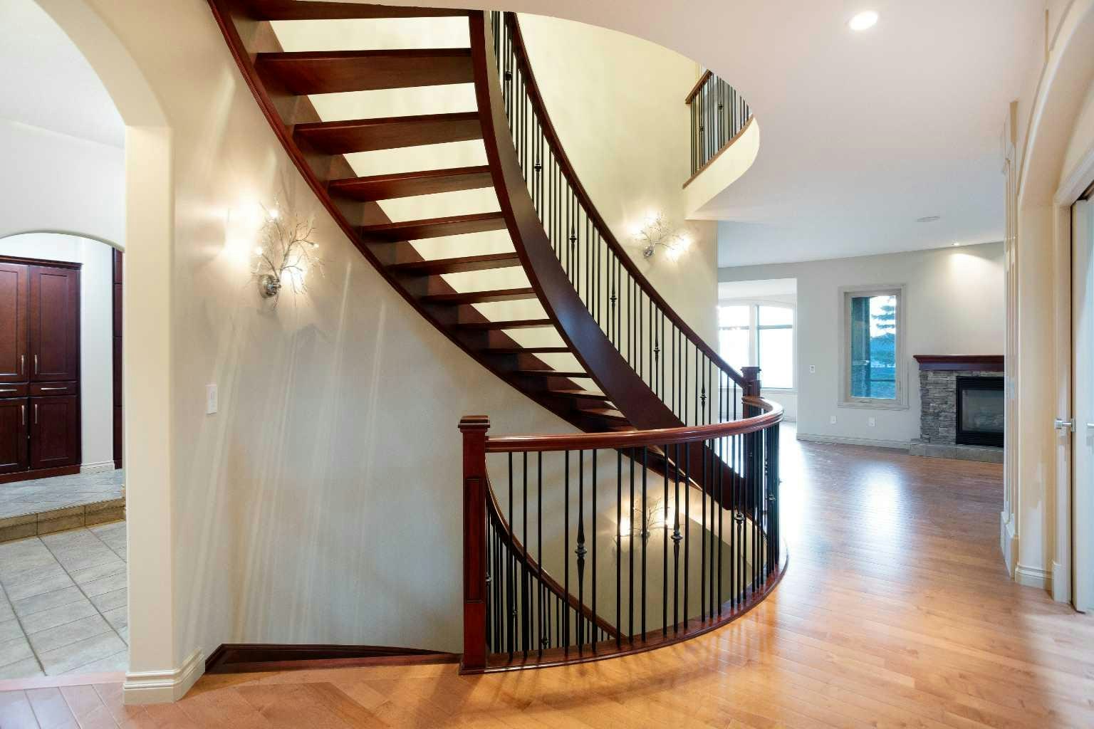 135 Coopers Hill SW - 3