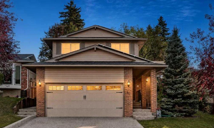 40 Silver Ridge Court NW