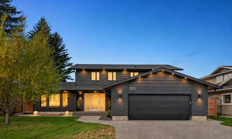 323 Parkview Crescent SE