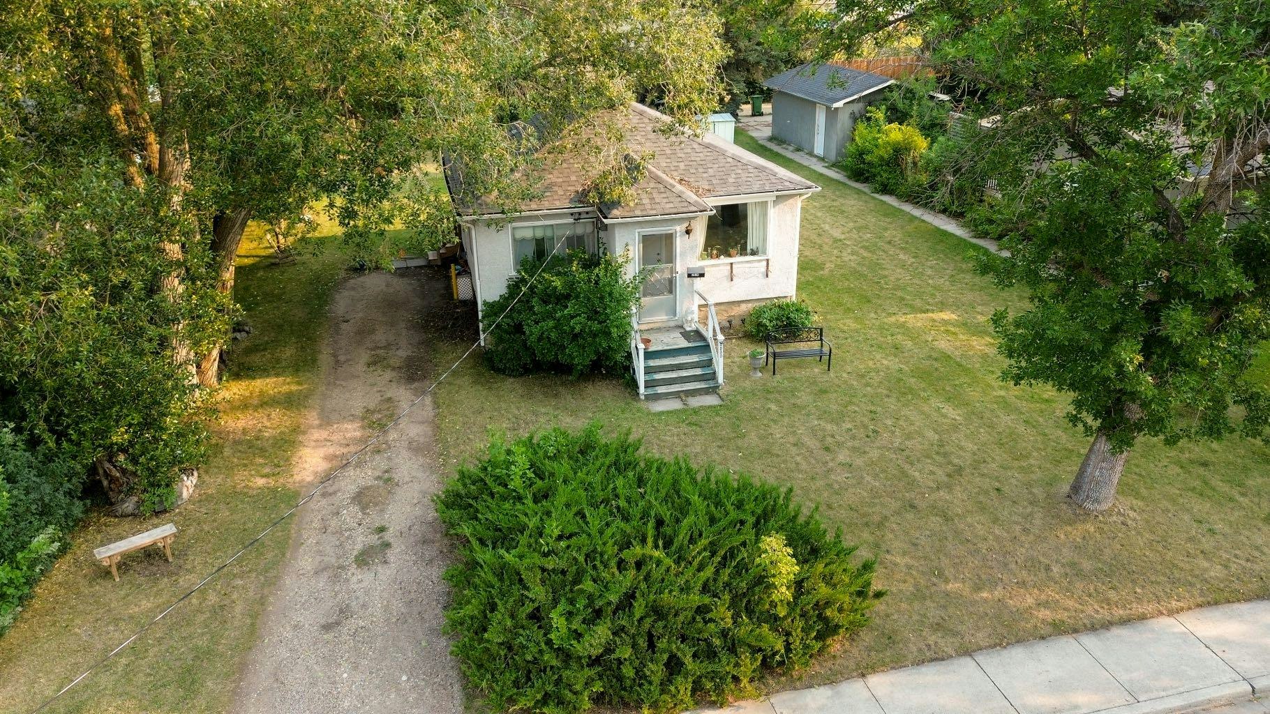 3830 46 Street, Red Deer, AB, T4N 1L8