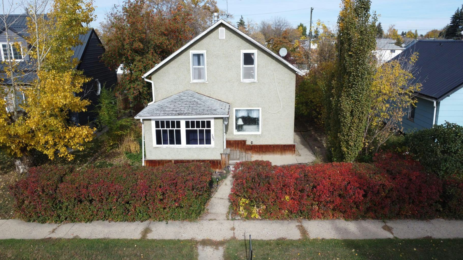 214 6 Avenue W, Hanna, AB, T0J 1P0