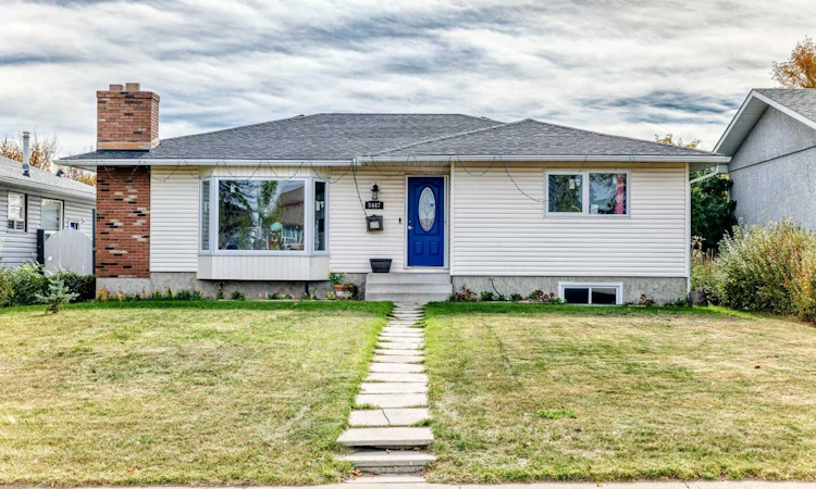 5447 Rundleview Road NE