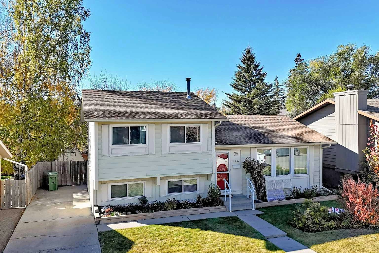 143 Deer Ridge Way SE, Calgary, AB, T2J 5Y7