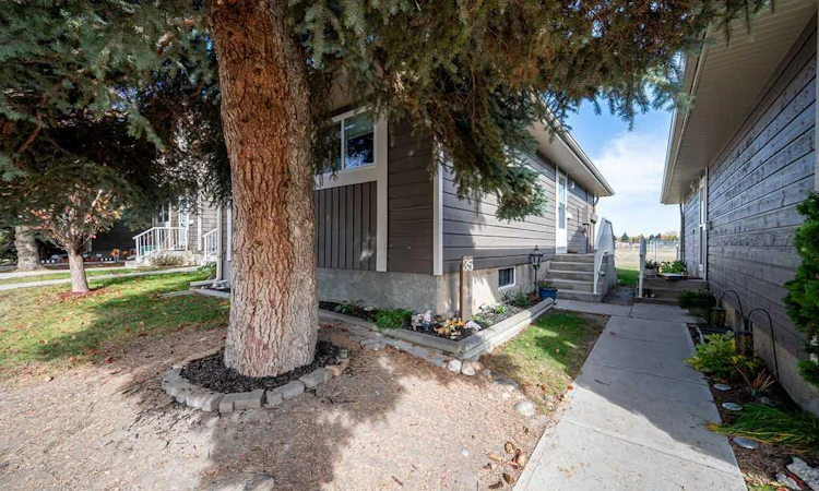 35-14736 Deerfield Drive SE