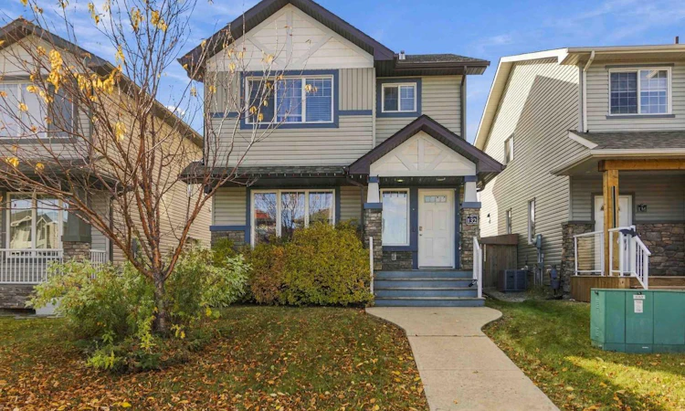 132 Fireweed Crescent