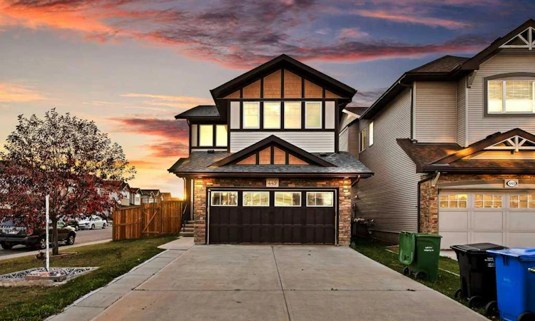 449 Skyview Ranch Way NE
