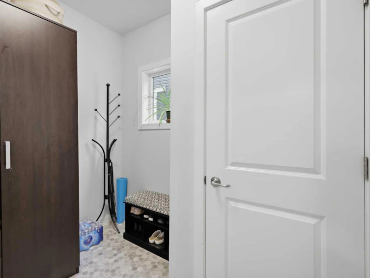 136 Van Slyke Way, Red Deer, AB, T4R 0N5 - 5