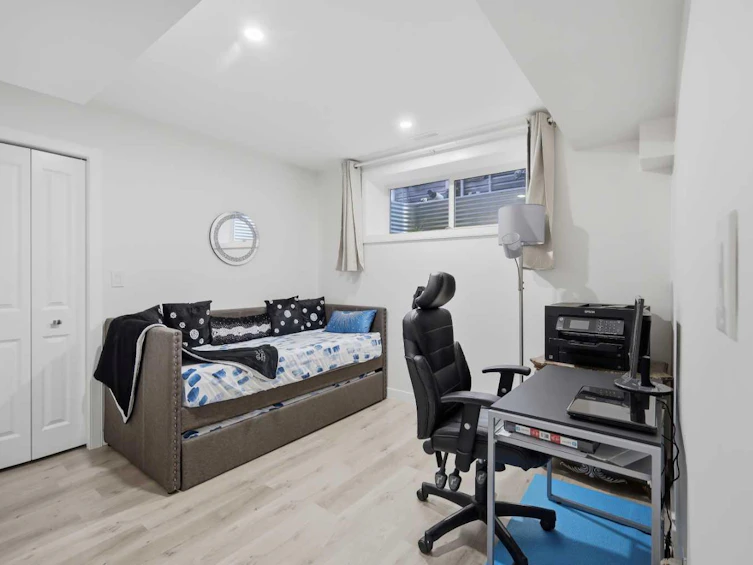 136 Van Slyke Way, Red Deer, AB, T4R 0N5 - 25