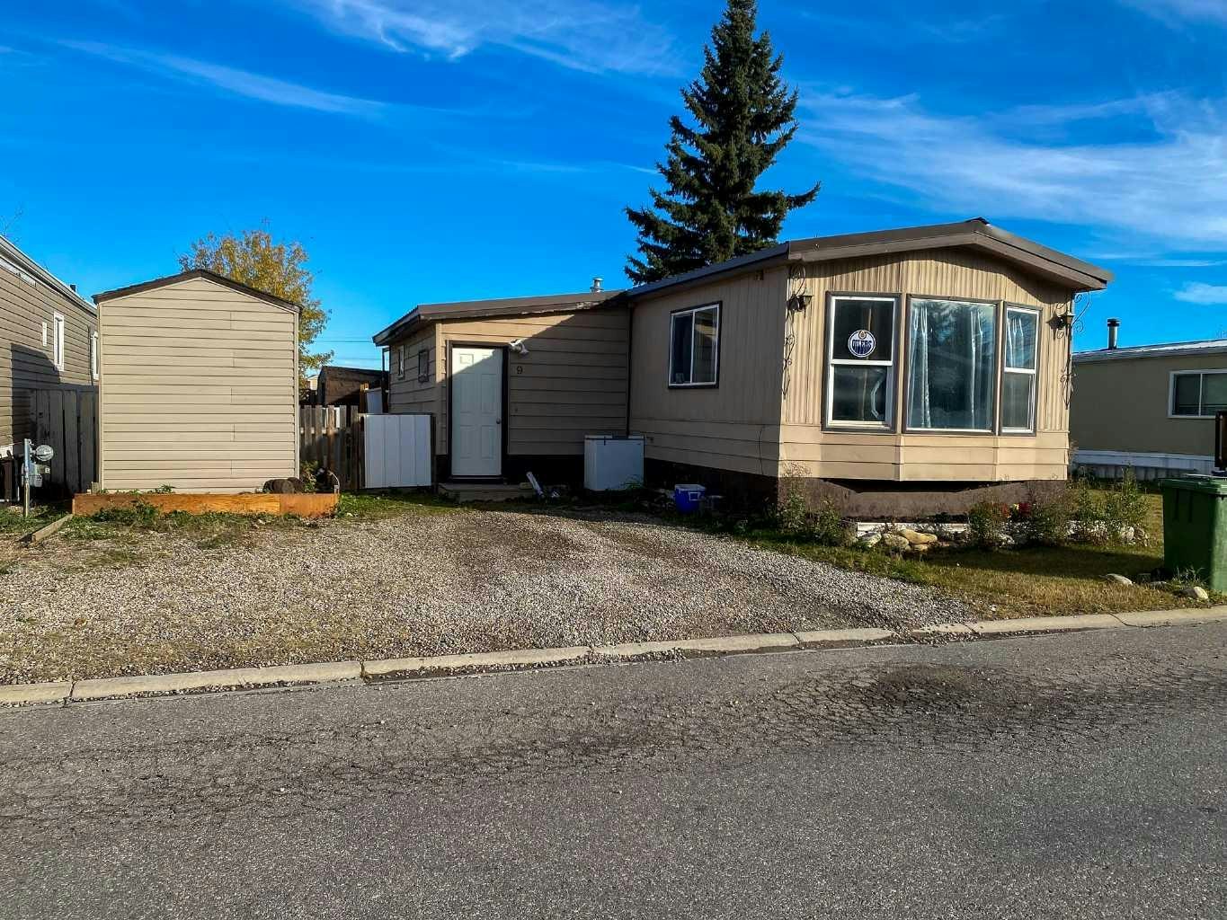 9-5130 61 Avenue, Olds, AB, T4H 1L5
