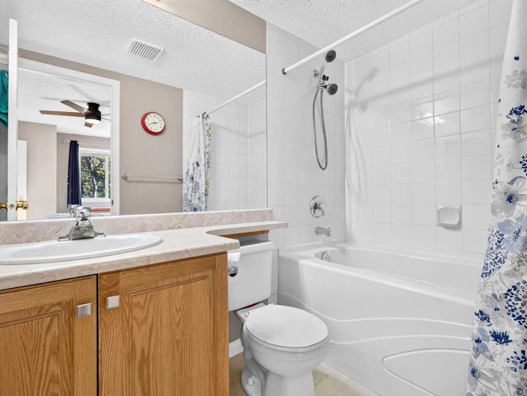 105-5105 Valleyview Park SE, Calgary, AB, T2B 3R6 - 21