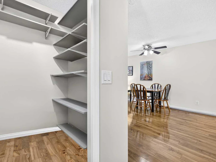 105-5105 Valleyview Park SE, Calgary, AB, T2B 3R6 - 25