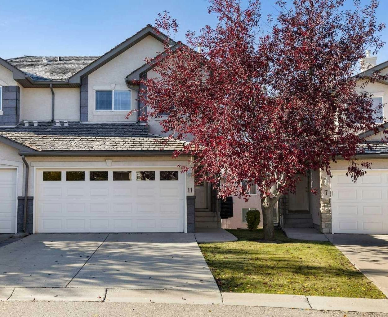 11 Royal Crest Court NW, Calgary, AB, T3G 5W3