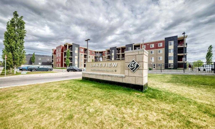 106-5 Saddlestone Way NE