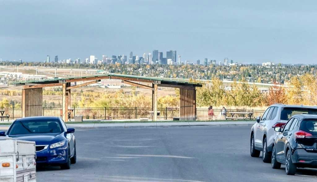 28 Veranda Boulevard SW - 2