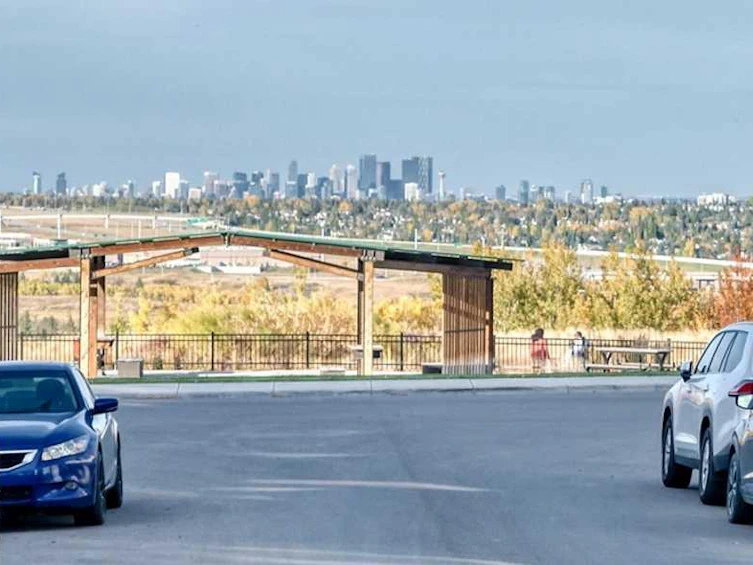 28 Veranda Boulevard SW, Calgary, AB, T2Y 0S7 - 2